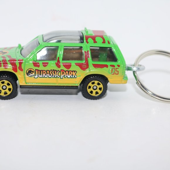 Hot Wheels Jurassic World Dominion Ford Explorer CUSTOM keychain - Picture 2 of 7